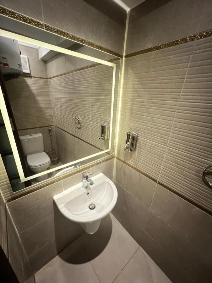 Luxury Flat With Garden And Private Entrance شقة فاخرة بحديقة و مدخل خاص Cairo Exterior foto